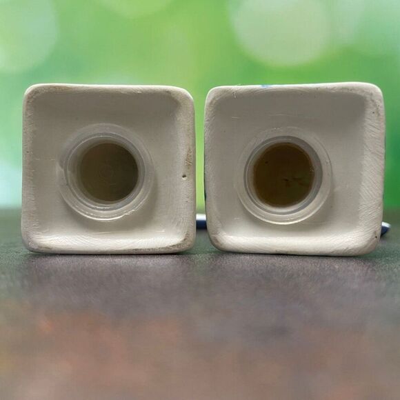 Vintage Delft Blue Windmill Salt & Pepper Set. 1970's. - Picture 8 of 9